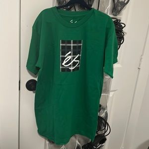 ES Skateboarding Shoes T-Shirt